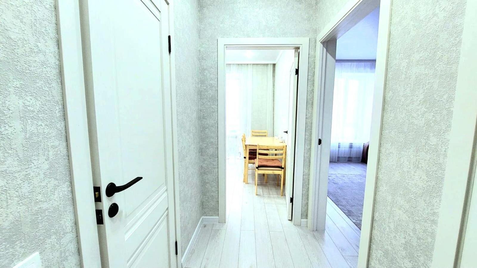 Аэропорт 10 Минут Жк Будапешт163 Apartment Astana Luaran gambar